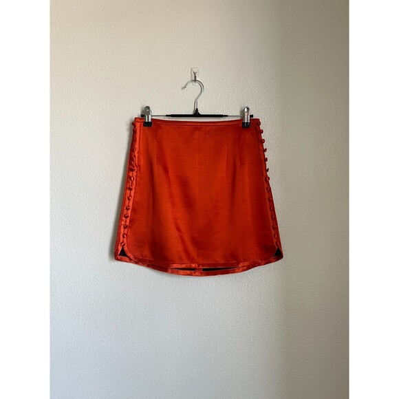 Zara Satin Effect Mini Skirt with Side Buttons in Rust (Orange) Size SMALL - Picture 1 of 5